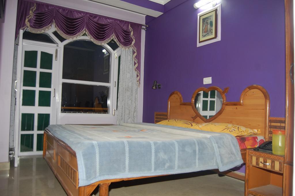 Hotel Ashish Inn Kandāghāt Habitación foto