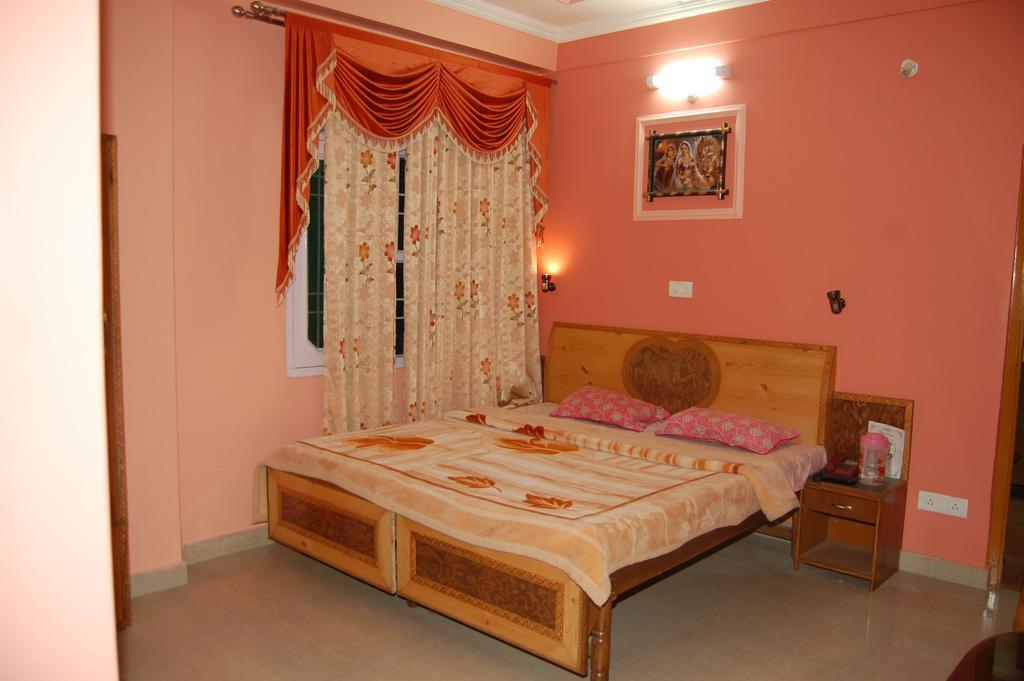 Hotel Ashish Inn Kandāghāt Habitación foto