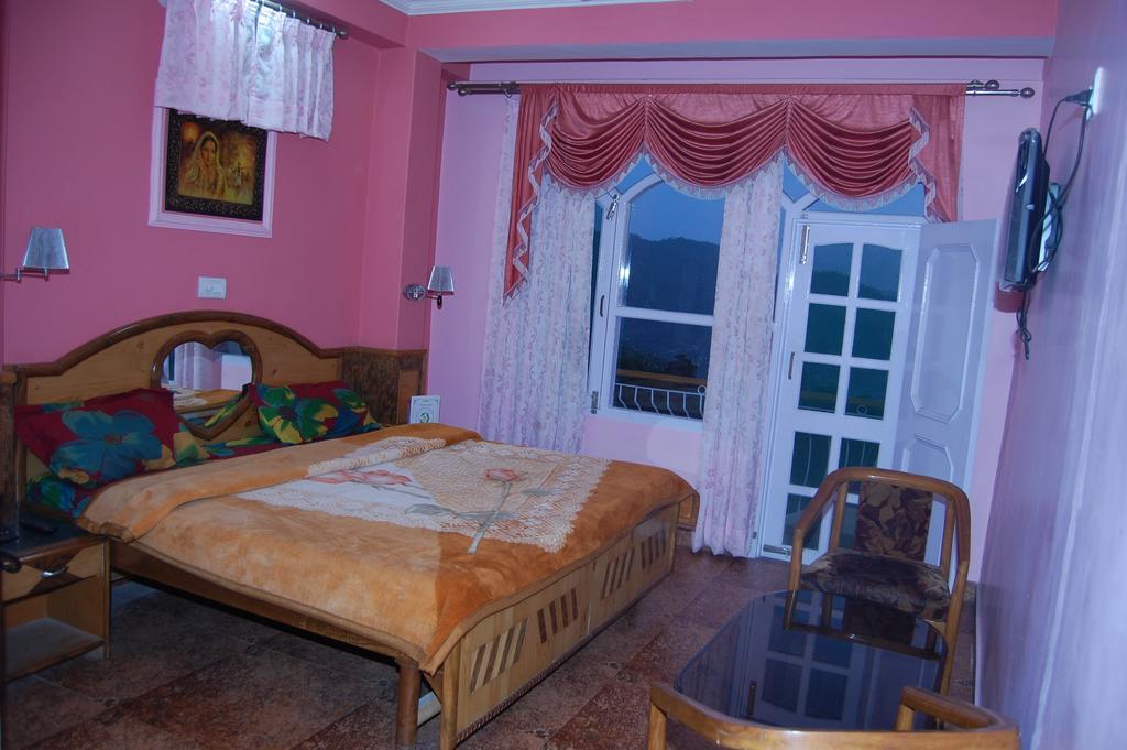 Hotel Ashish Inn Kandāghāt Habitación foto