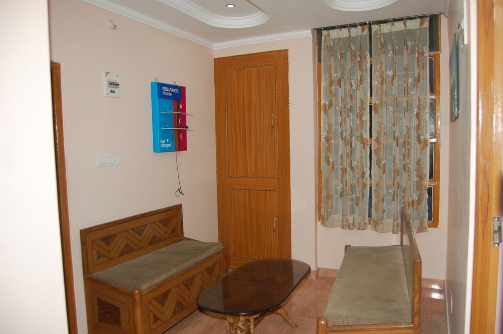 Hotel Ashish Inn Kandāghāt Exterior foto