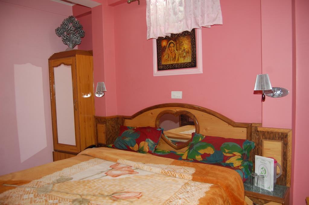 Hotel Ashish Inn Kandāghāt Habitación foto
