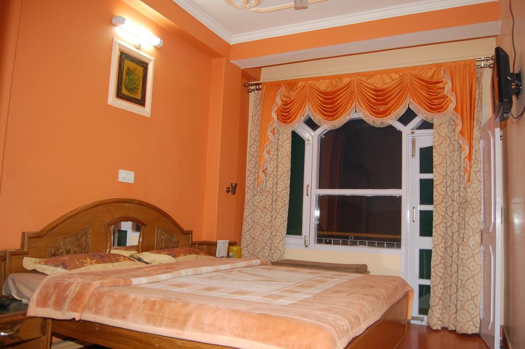 Hotel Ashish Inn Kandāghāt Habitación foto
